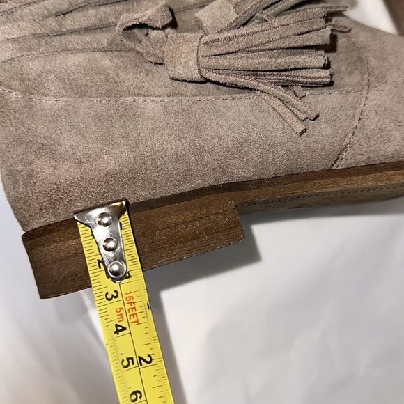 Splendid x Anthro 6 TanโGenuine Leather Suede Tasseled Pull on Ankle Booties - Picture 11 of 14